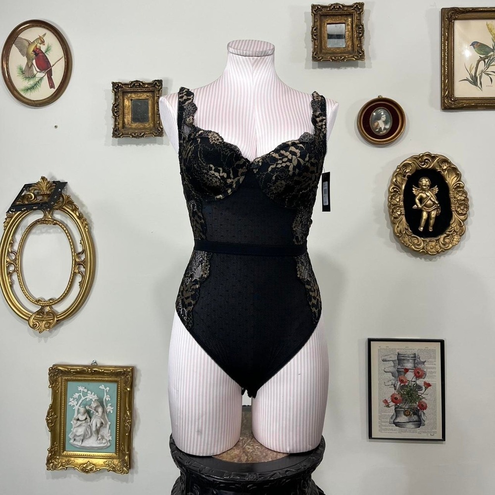 Frederick's of Hollywood Black & Gold Lace Bodysuit Toyna – Size Small